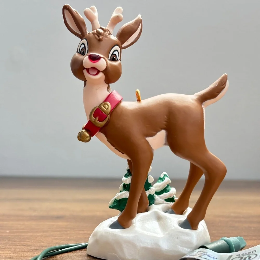 HALLMARK Christmas Ornament RUDOLPH THE RED NOSED REINDEER Collectors Club 1995